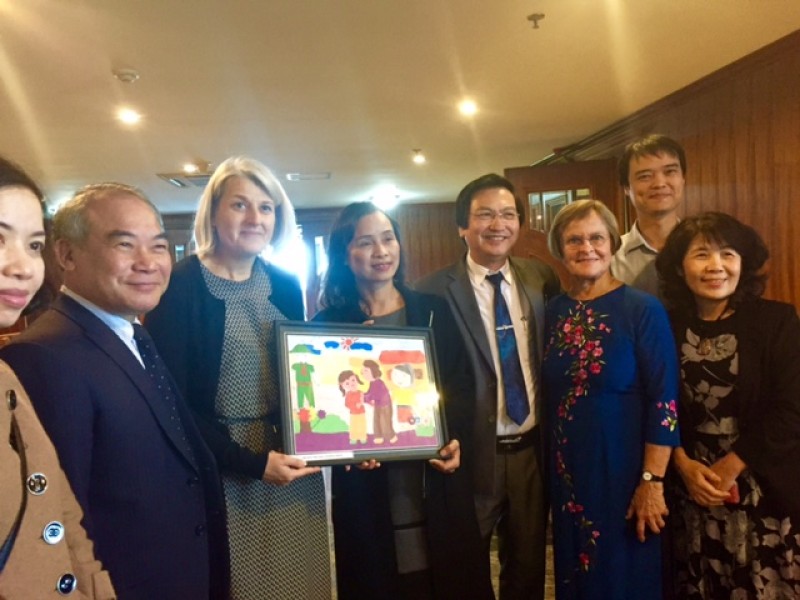 thanh tuu 10 nam ho tro giao duc my thuat tu dan mach