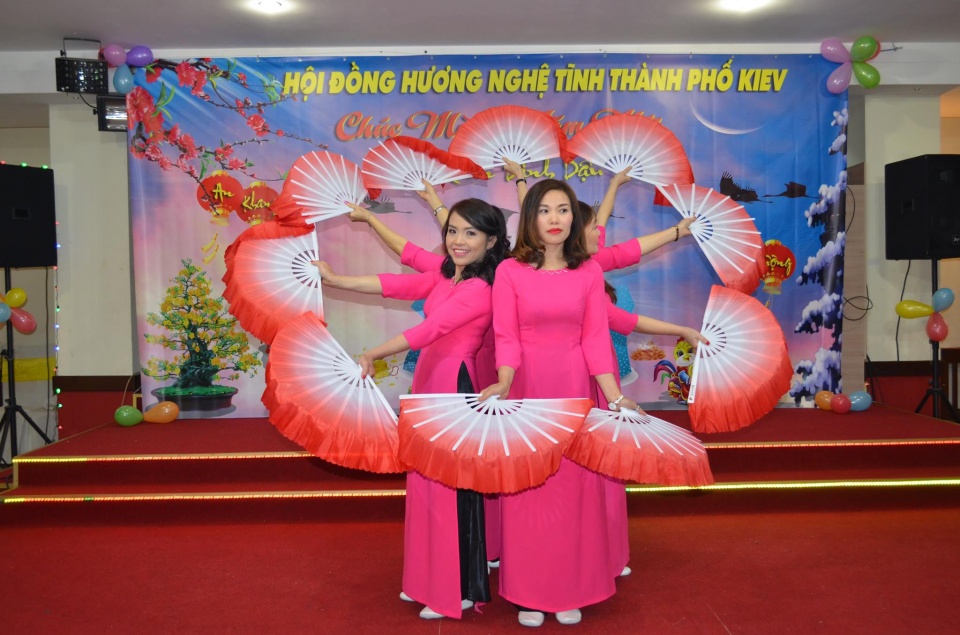 Tết của người Nghệ - Tĩnh ở Kiev tet cua nguoi nghe tinh o kiev