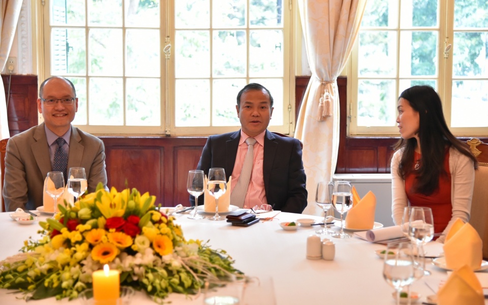 chu trong xay dung mot network tri thuc nguoi viet o nuoc ngoai