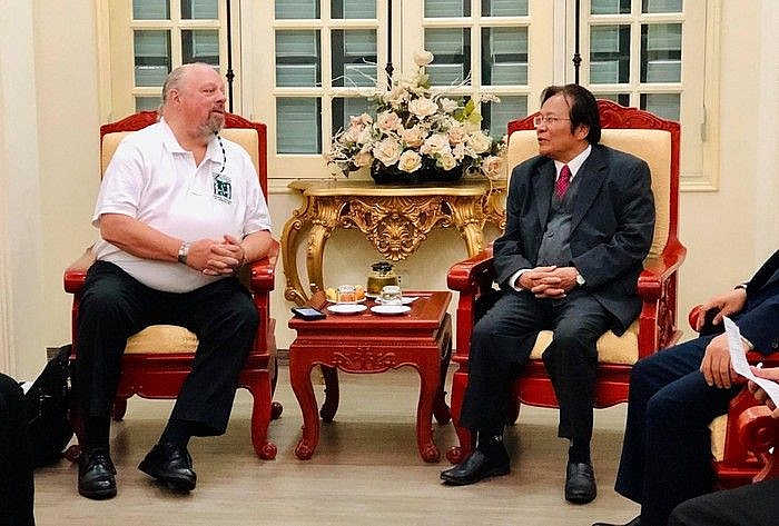 doan cuu chien binh my vva tham va lam viec tai viet nam