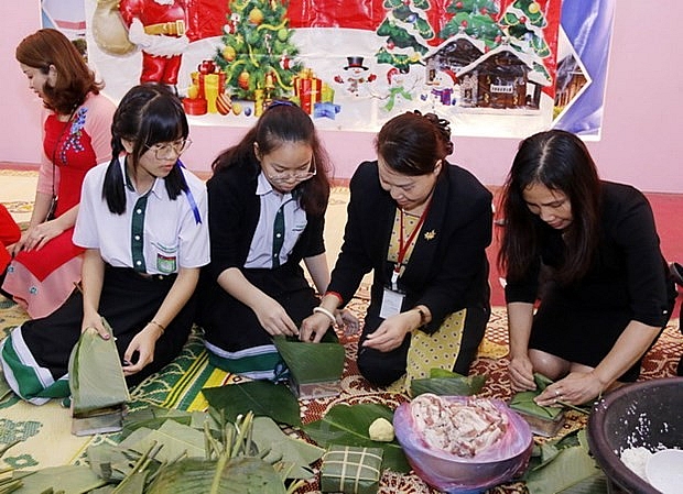 Người Việt tại Lào rộn ràng đón Tết cổ truyền Tân Sửu 2021