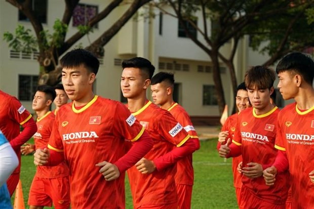 nguoi viet tai campuchia san sang tiep lua cho doi nha tai giai vo dich bong da u23 dong nam a