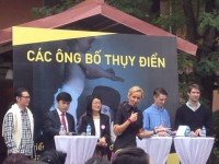 trien lam anh sang tu tam vi tre em ngheo