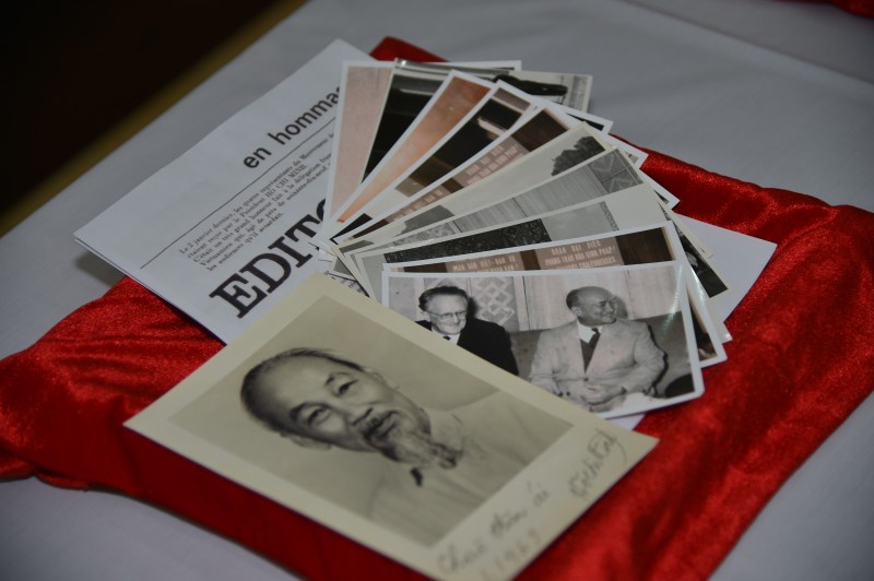 tiep nhan bo ky vat quy ve chu tich ho chi minh