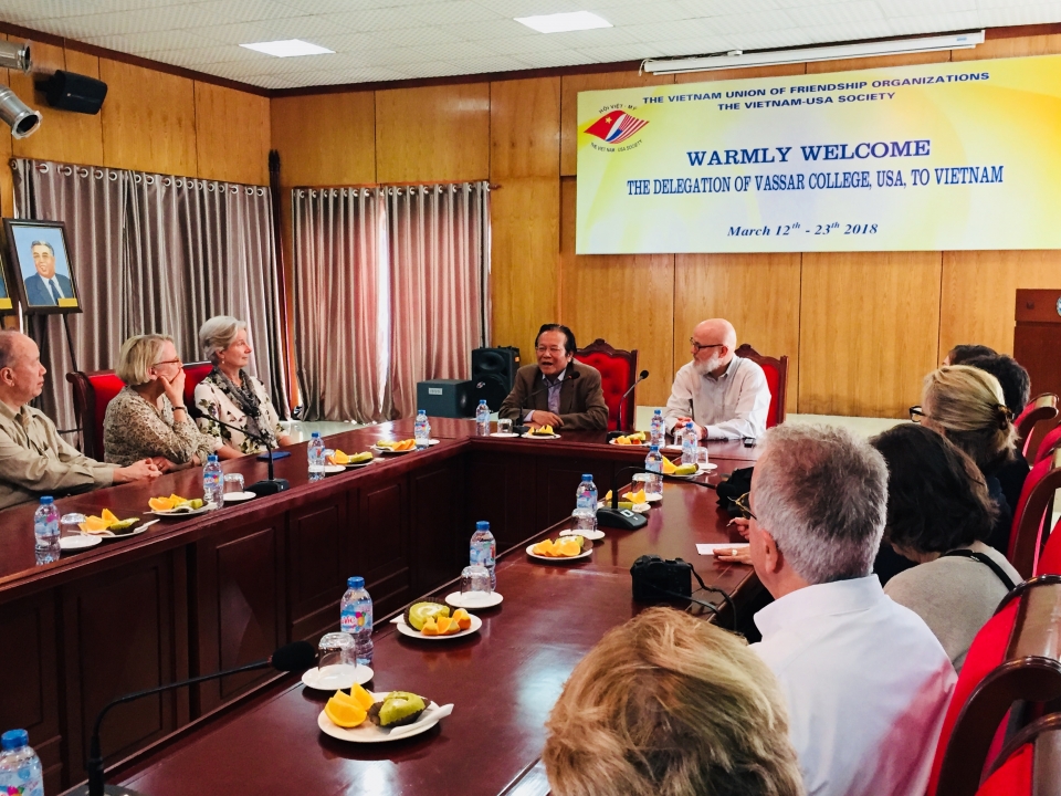 doan dai hoc vassar my sang tham viet nam