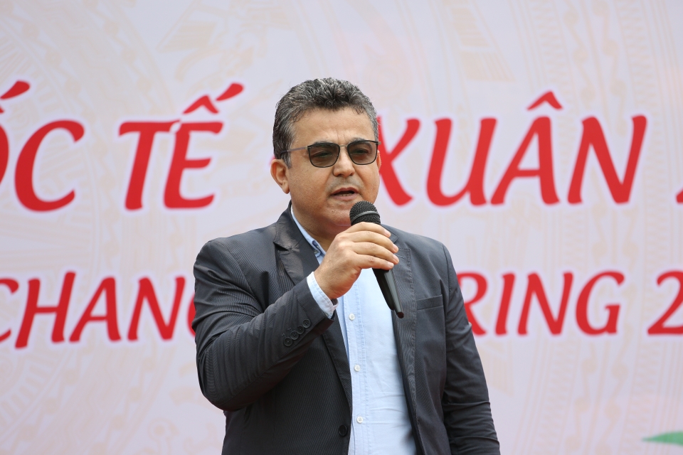 Du xuân Hữu nghị về miền đất Tổ du xuan huu nghi ve mien dat to