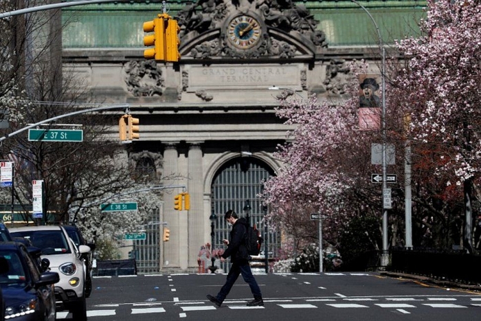 sinh vien viet tai my binh tinh ung pho dai dich covid 19