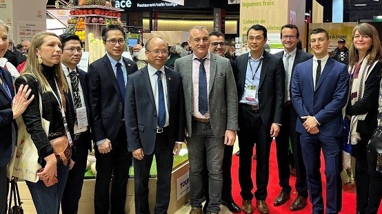 dai su dinh toan thang tham va lam viec tai hoi cho nong nghiep phap