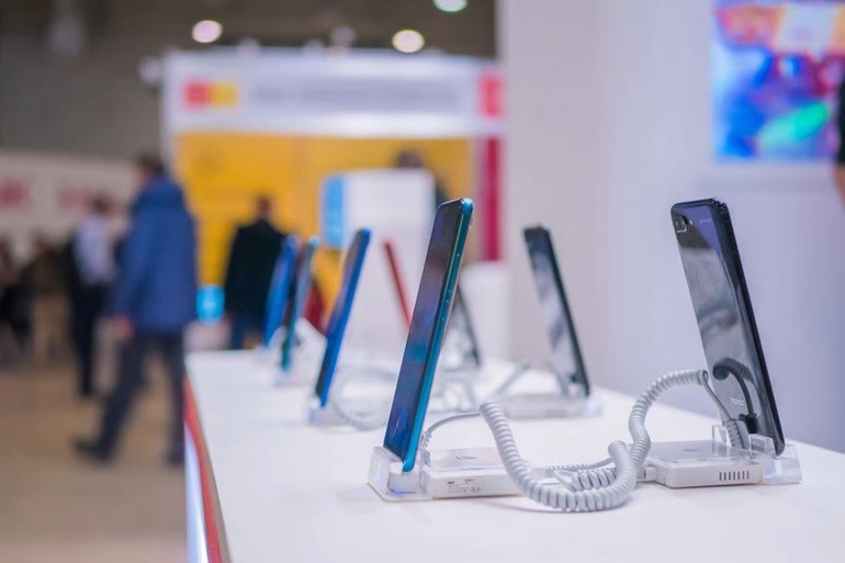 Smartphone Trung Quốc gia tăng mạnh mẽ tại Nga Smartphone Trung Quốc gia tăng mạnh mẽ tại Nga