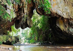 Tìm 'luồng xanh' cho du lịch Việt Nam từ chuyển đổi số