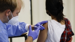 Chuyên gia Israel: Mũi tiêm vaccine thứ 4 giảm 78% nguy cơ tử vong vì Covid-19
