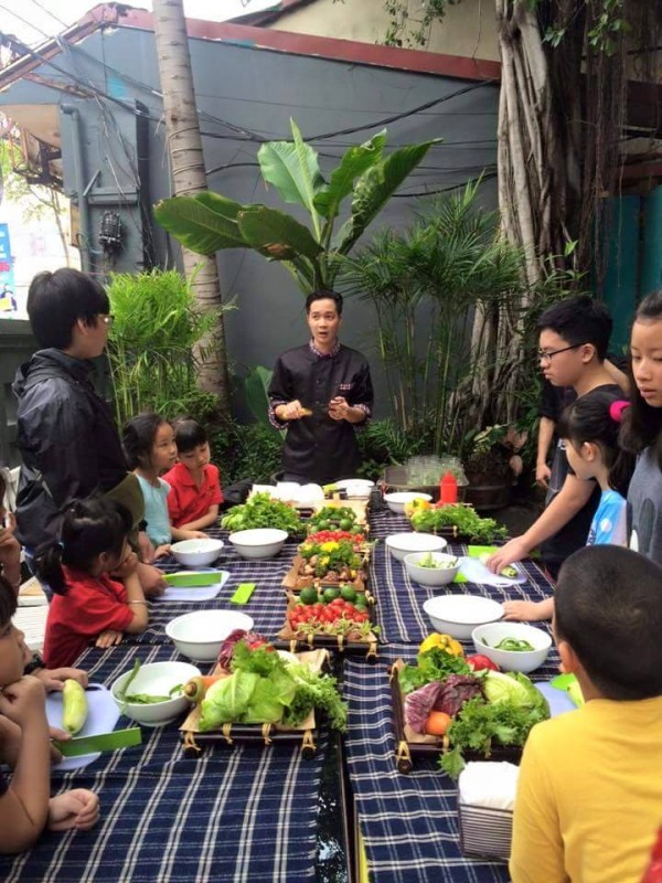 Vua đầu bếp truyền đam mê nấu ăn cho trẻ em vua dau bep truyen dam me nau an cho tre em