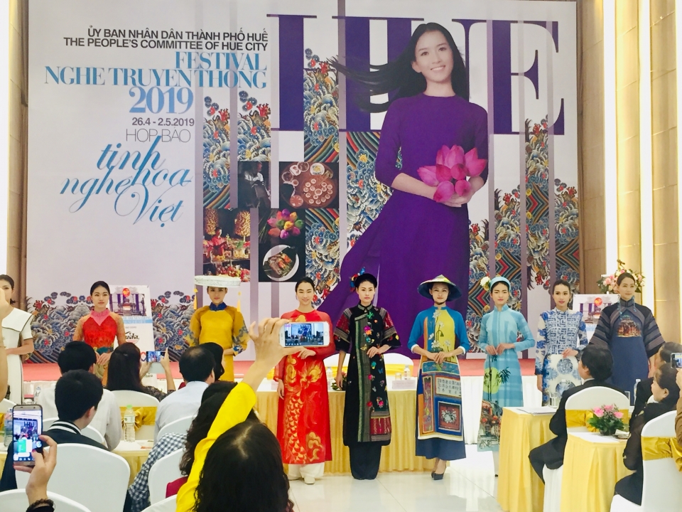 dua nghe truyen thong viet giao luu quoc te