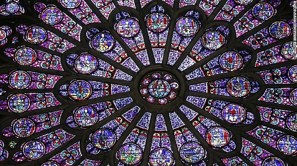 nha tho duc ba paris se duoc phuc dung hoan toan