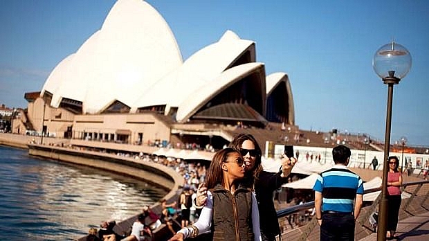 Dịch Covid-19: Người nước ngoài tại Australia sẽ không nhận được hỗ trợ tài chính từ Chính phủ dich covid 19 nguoi nuoc ngoai tai australia se khong nhan duoc ho tro tai chinh tu chinh phu