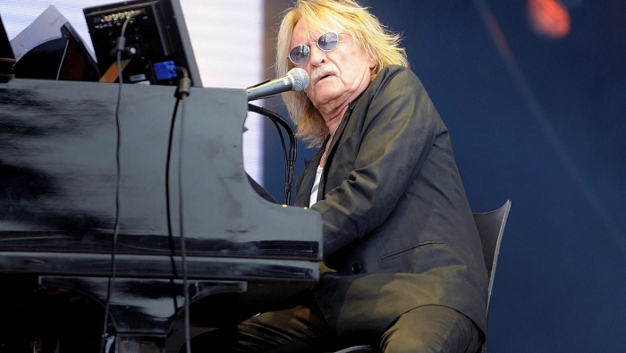 Danh ca Pháp được người Việt yêu mến qua đời vì dịch Covid-19 danh ca phap duoc nguoi viet yeu men qua doi vi dich covid 19