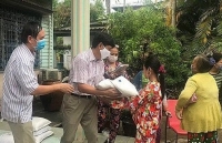 Quà nghĩa tình Kiên Giang gửi tới người Campuchia gốc Việt gặp khó khăn