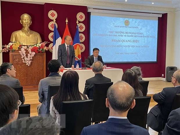 Thứ trưởng Ngoại giao Phạm Quang Hiệu chia sẻ tâm tư của cộng đồng người Việt tại Pháp