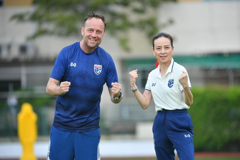 Trở thành HLV trưởng U23 Thái Lan, Mano Polking quyết giành Huy chương vàng tại SEA Games 31 Trở thành HLV trưởng U23 Thái Lan, Mano Polking quyết giành Huy chương vàng tại SEA Games 31