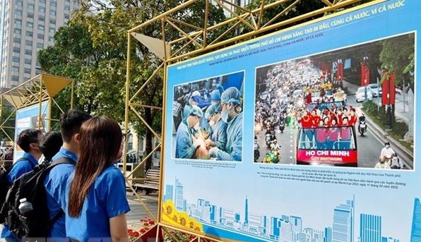 Triển lãm ảnh về hành trình 47 năm của Thành phố Hồ Chí Minh