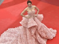 Thời trang khoe sắc tại Cannes 2016