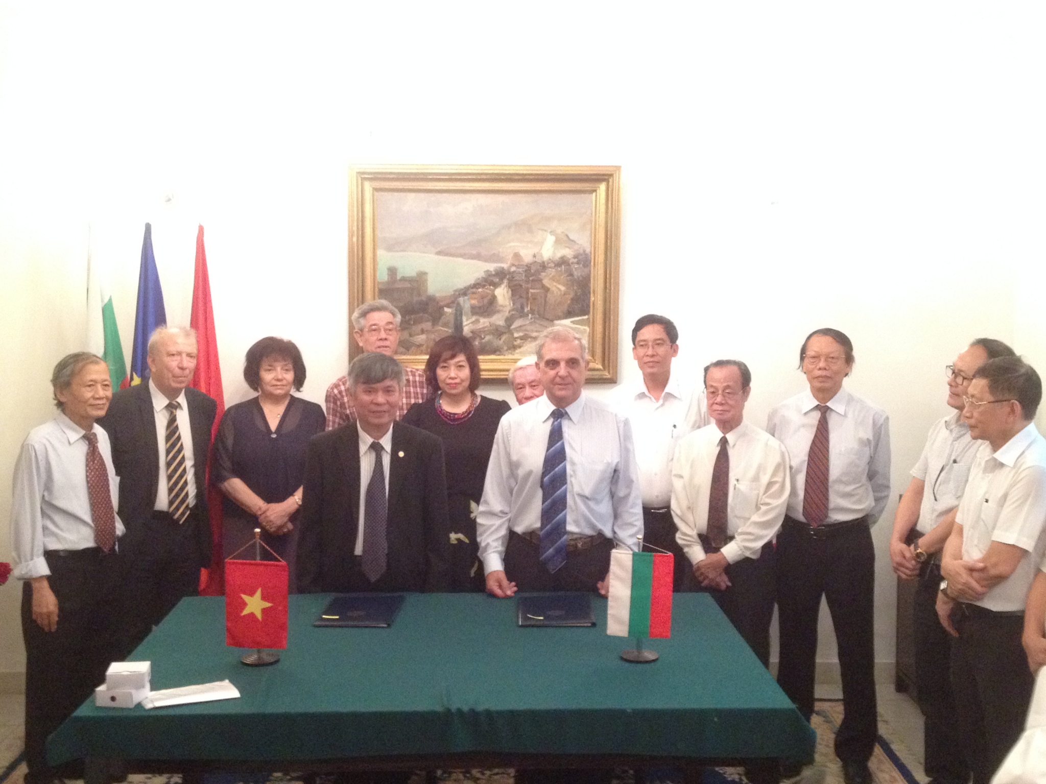 Thúc đẩy tình hữu nghị giữa nhân dân Việt Nam - Bulgaria thuc day tinh huu nghi giua nhan dan viet nam bulgaria