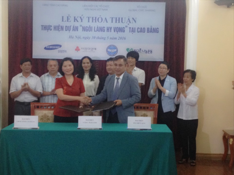 ngoi lang hy vong o cao bang