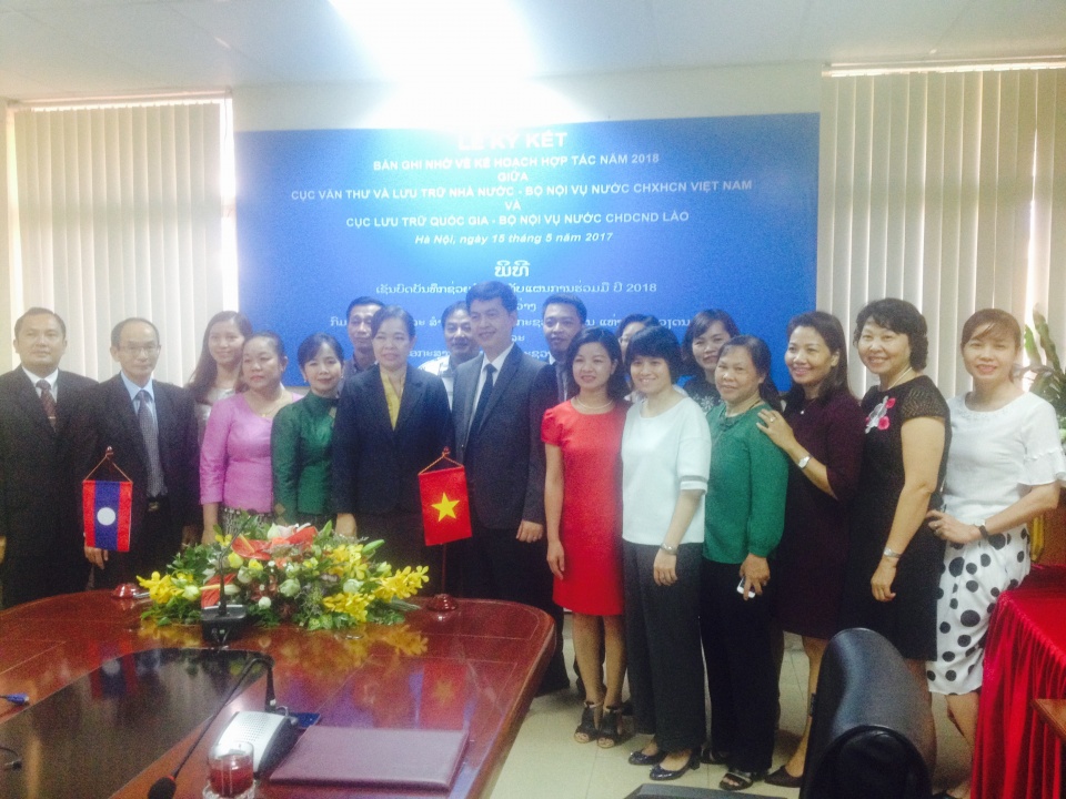 tang cuong hop tac linh vuc luu tru viet nam lao