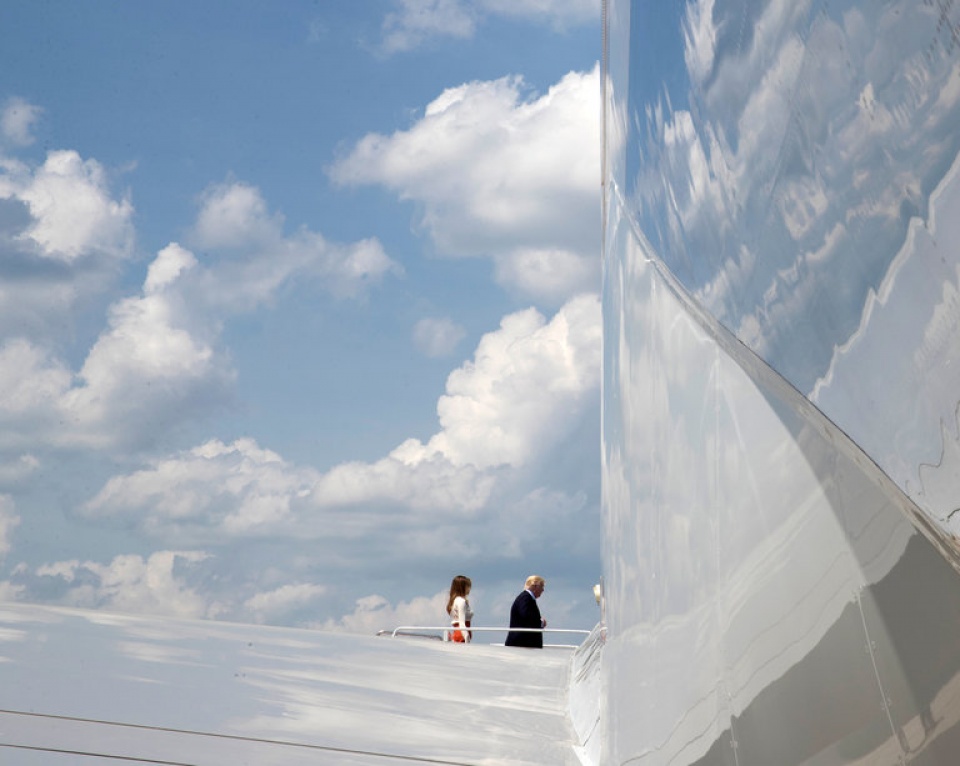 tong thong my bat dau chuyen cong du nuoc ngoai dau tien