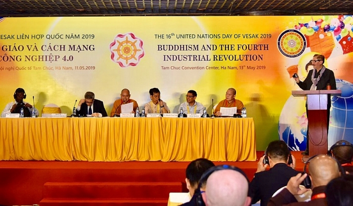 gan 350 tham luan tieng anh tai hoi thao khoa hoc quoc te cua dai le vesak 2019