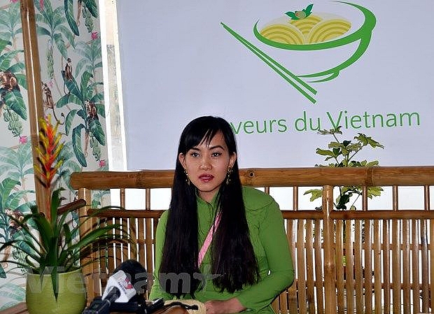 thuy sy cong dong nguoi viet cung lam cho dua tinh than tren tuyen dau chong covid 19