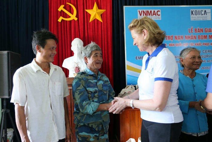 ho tro nan nhan bom min ung pho voi dai dich covid 19