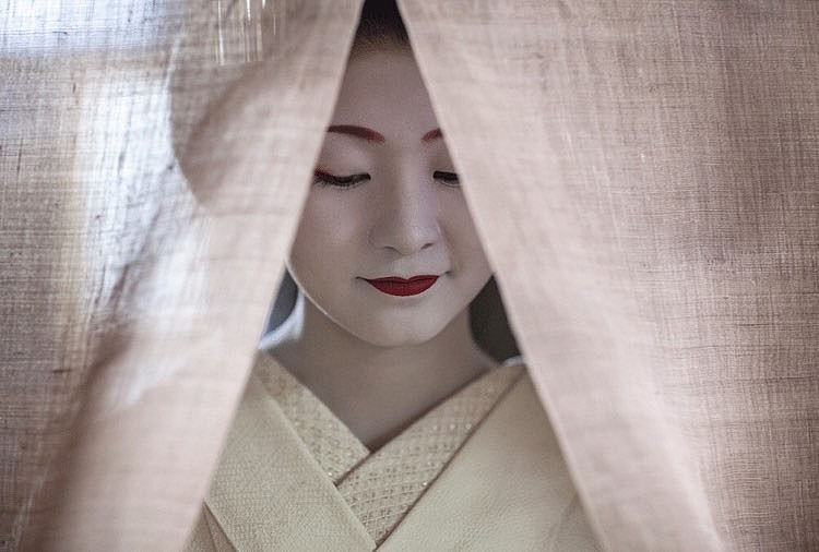 Triển lãm ảnh 'Khoảnh khắc bí mật của Maiko' tại Hà Nội