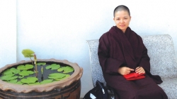 ‘Trái tim Không’: Sách mới mùa Phật đản của nữ nhà văn Phan Việt