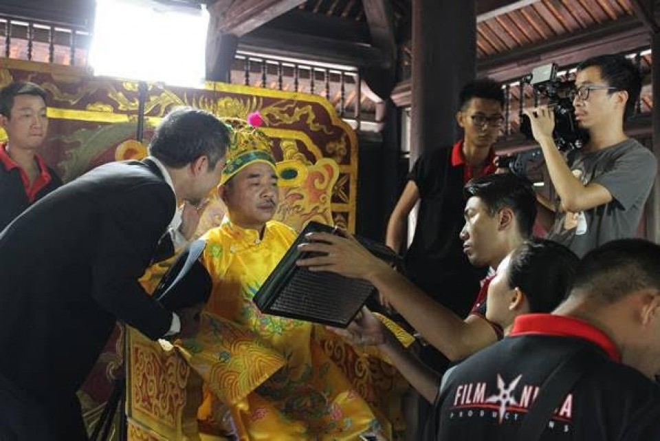 nghe si viet keu goi cong dong bao ve ho