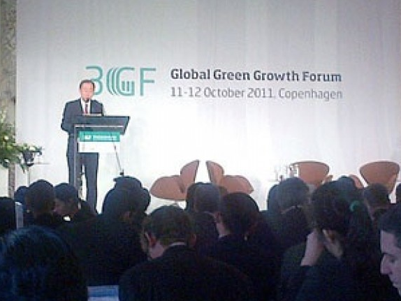 viet nam la thanh vien dien dan tang truong xanh toan cau