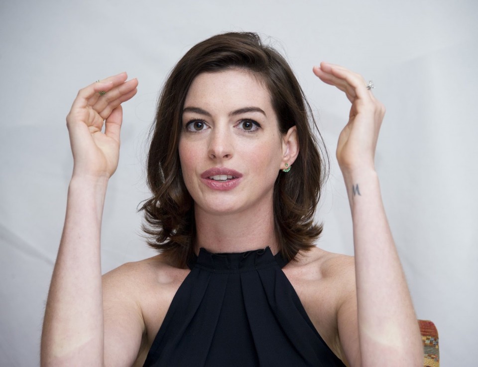 dien vien anne hathaway dai su thien chi vi quyen phu nu