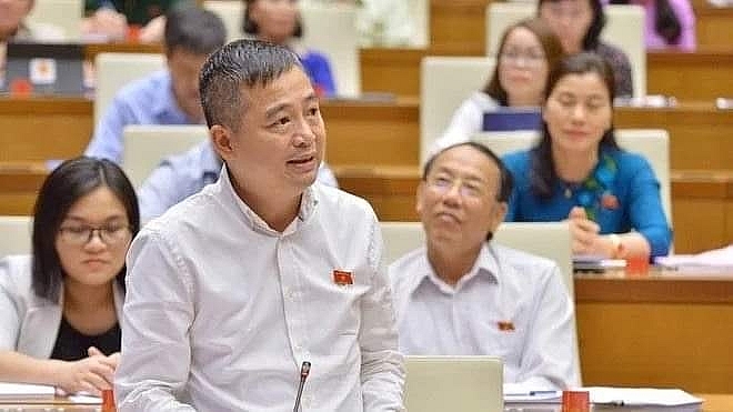 'Câu chuyện từ trái tim': Lăng kính nhiều màu của một bác sĩ kiêm đại biểu Quốc hội