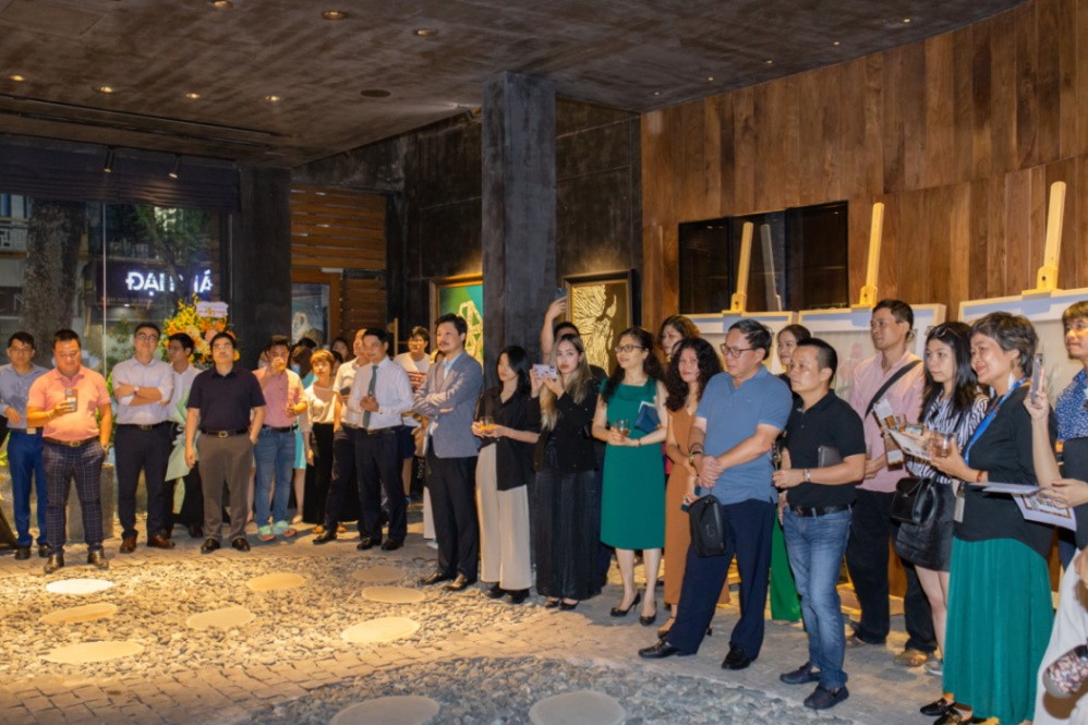 Họa sĩ Claudie Vân: 'Tôi không vẽ để bán tranh'