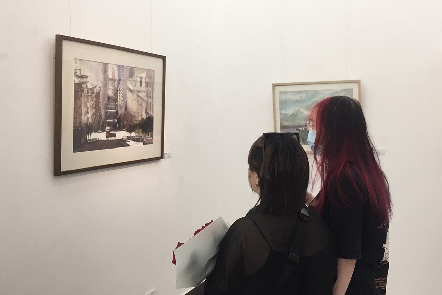 Khai mạc triển lãm tranh màu nước ‘Ba Lan - Những điều diệu kỳ’