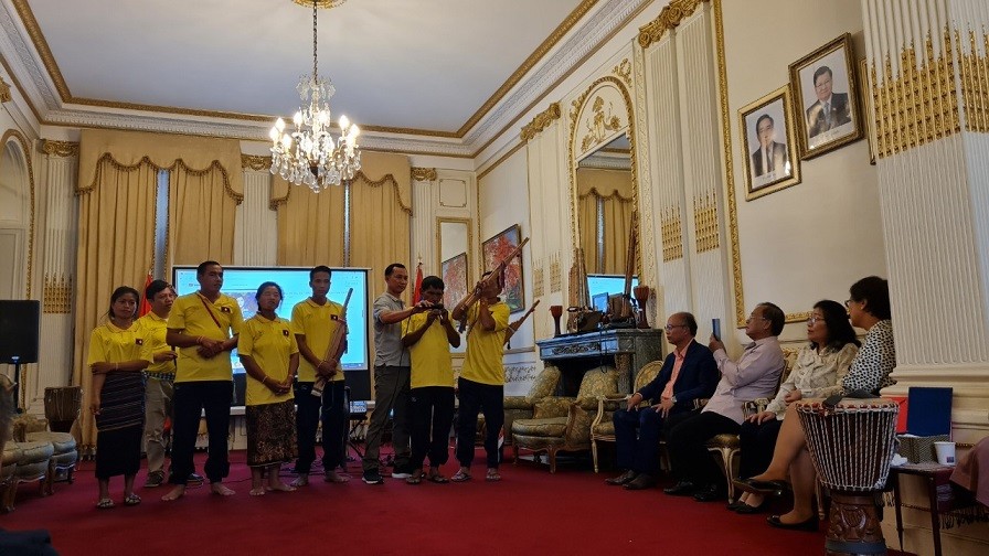 Kỷ niệm 45 năm ngày ký Hiệp ước hữu nghị và đoàn kết Việt-Lào tại Pháp