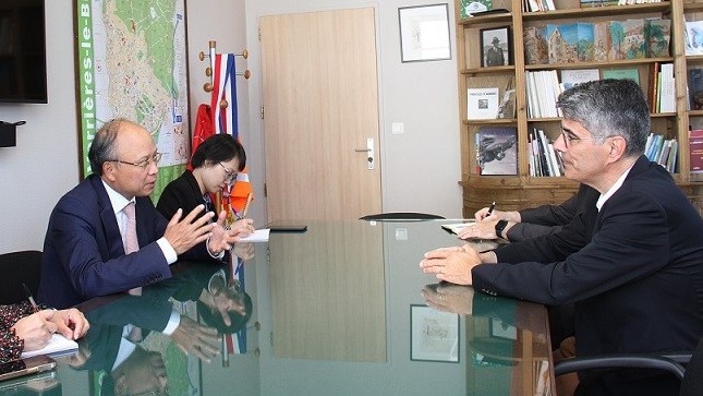 dai su quan viet nam tai phap huong toi cac hoat dong ky niem 50 nam ky ket hiep dinh paris