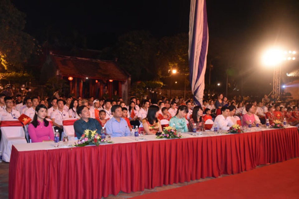 Khai mạc Trại Hè Việt Nam 2016 khai mac trai he viet nam 2016