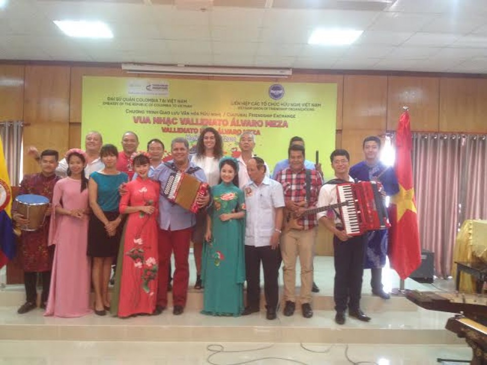 Gặp gỡ vua nhạc Vallenato tại Việt Nam gap go vua nhac vallenato tai viet nam