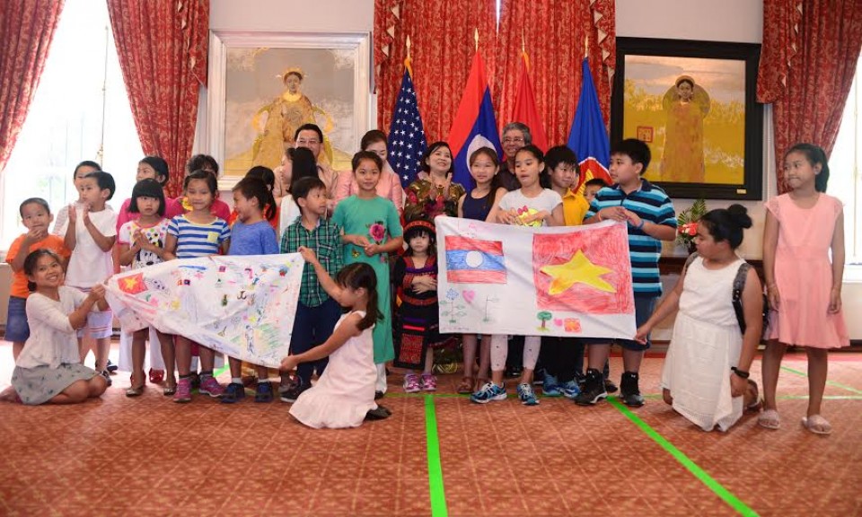 giao luu huu nghi viet lao tai my