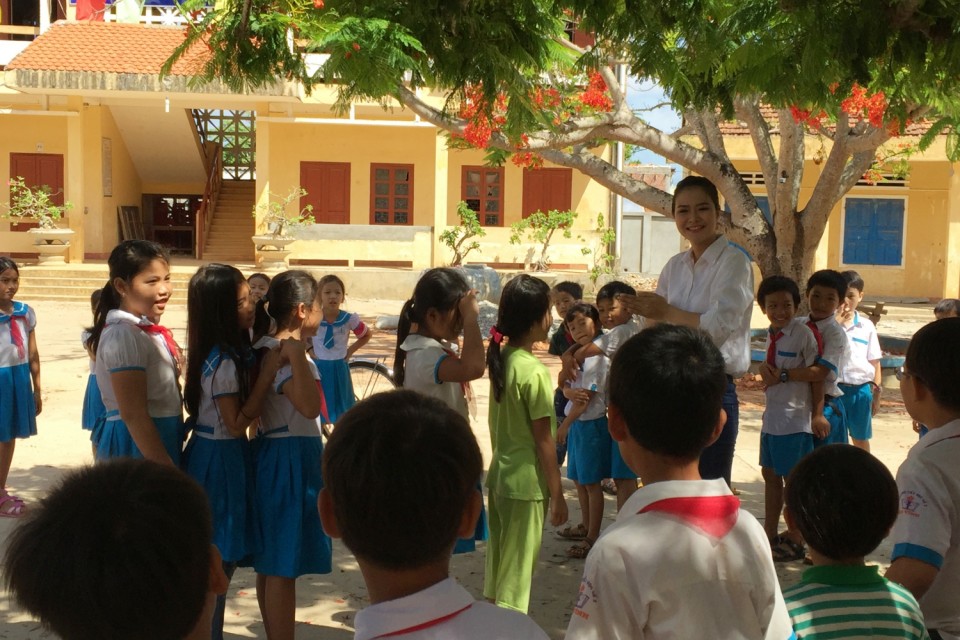 ve dep thien nguyen cua cua thi sinh hoa hau viet nam