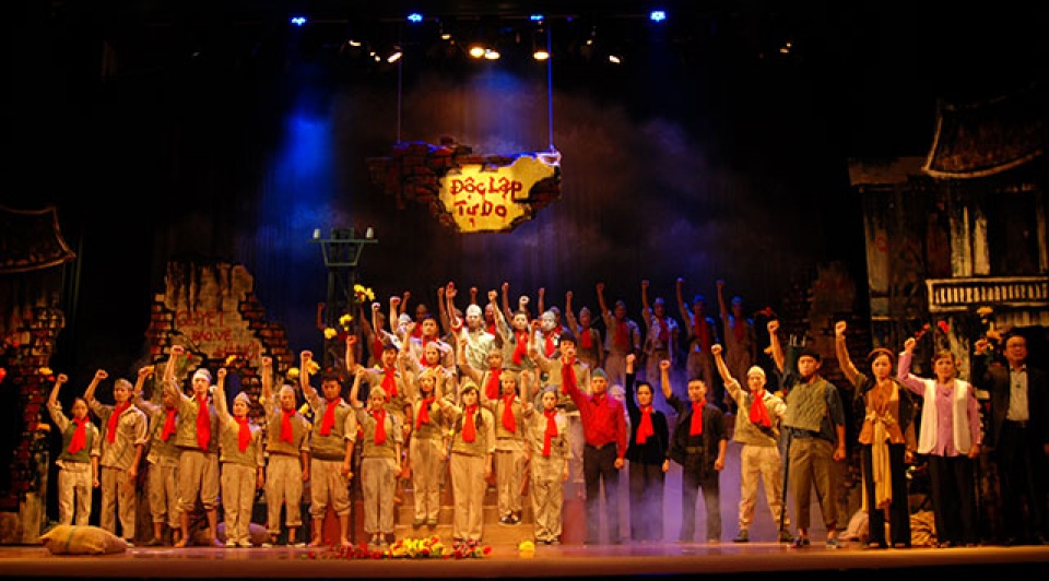 loi giai nao cho bai toan san khau thu do