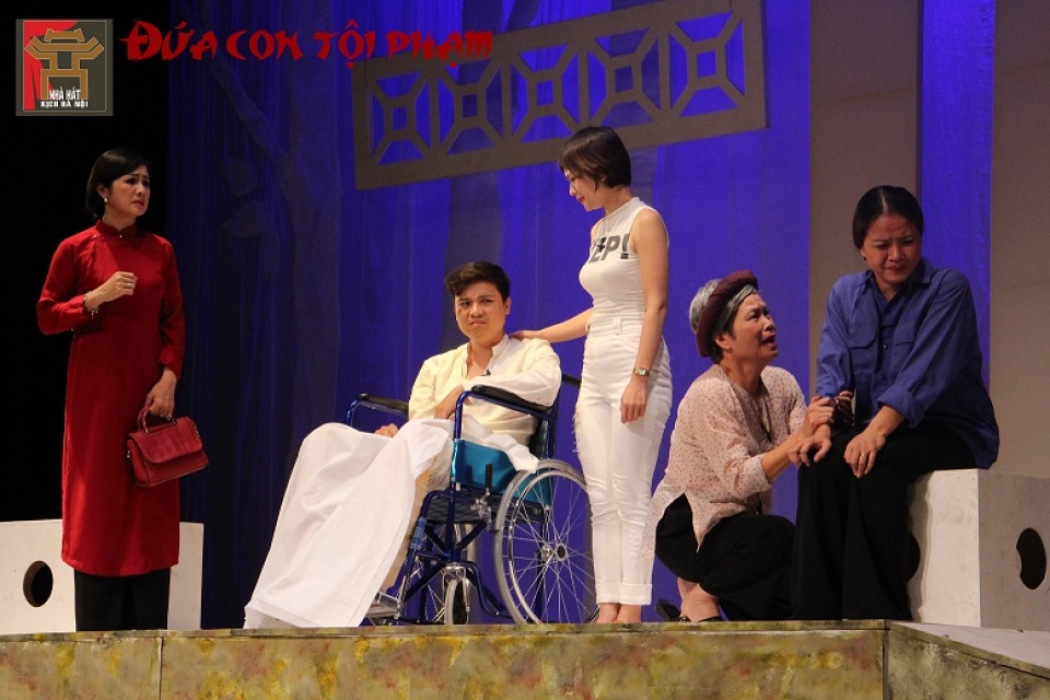 loi giai nao cho bai toan san khau thu do