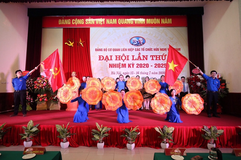 dong luc moi cho doi ngu can bo dang vien lam cong tac doi ngoai nhan dan 2