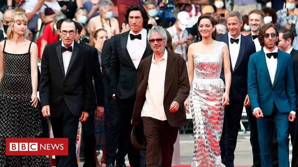 Khai màn Liên hoan phim Cannes 2021: Ngành công nghiệp điện ảnh đã trở lại!